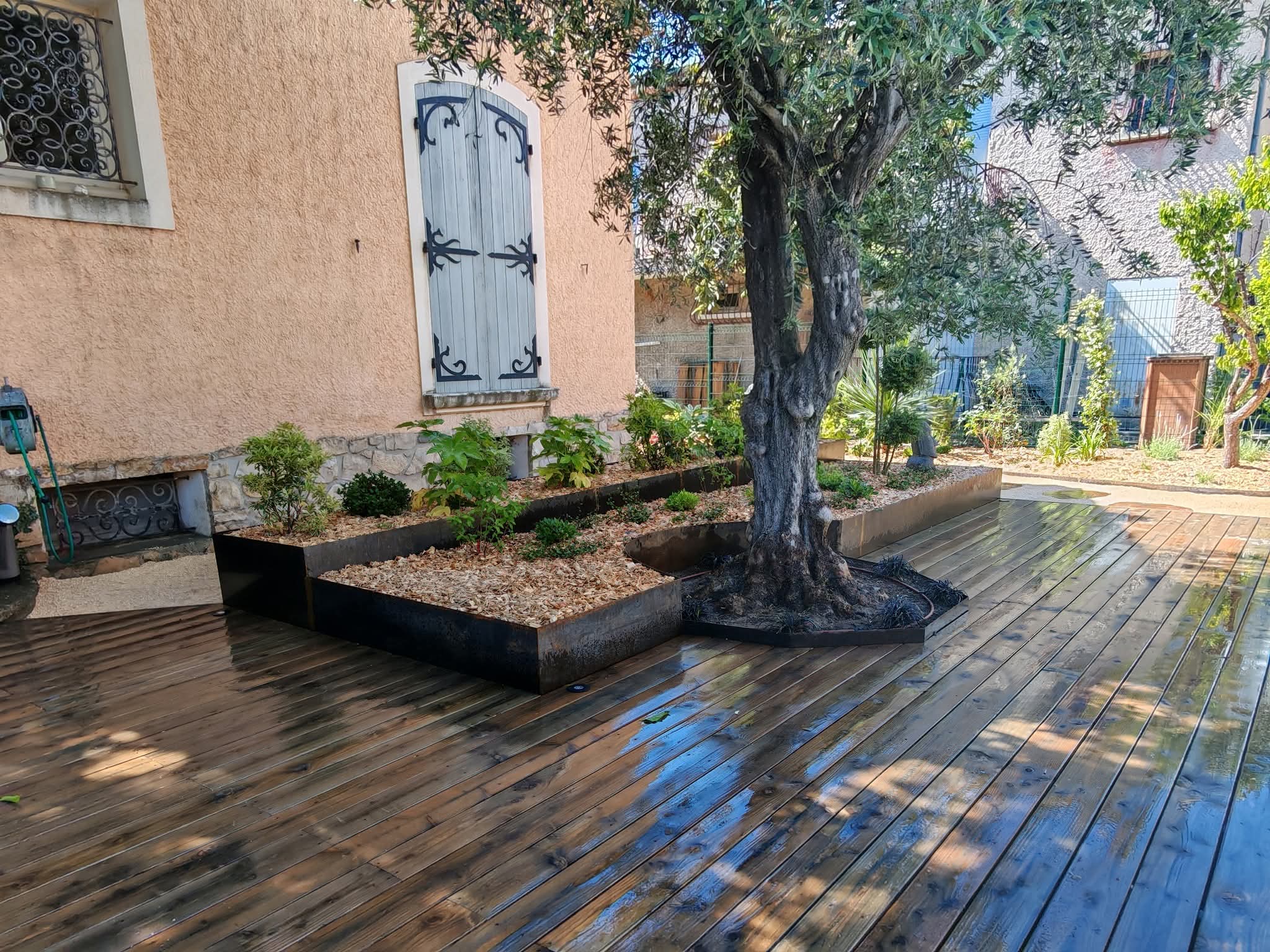 Jardinières en métal corten